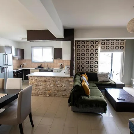 Glabur - The Executive 2 Bdr - City, Free Parking & Wifi, Welcomes You!!! Apartament